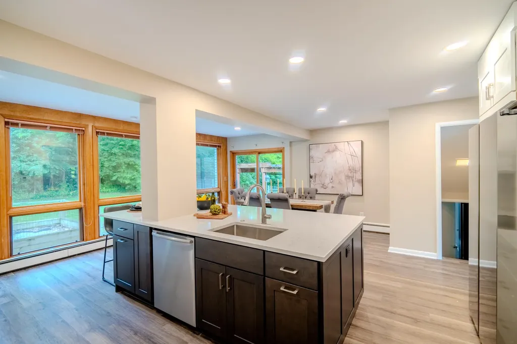 1943 Ivywood Drive Ann Arbor City MI 48103