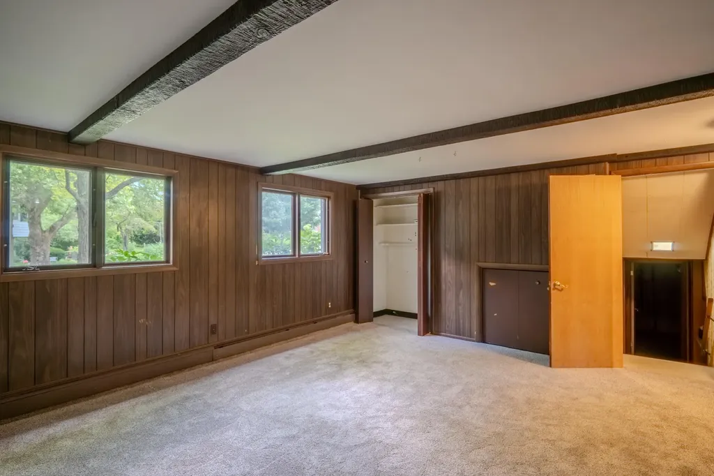 1943 Ivywood Drive Ann Arbor City MI 48103