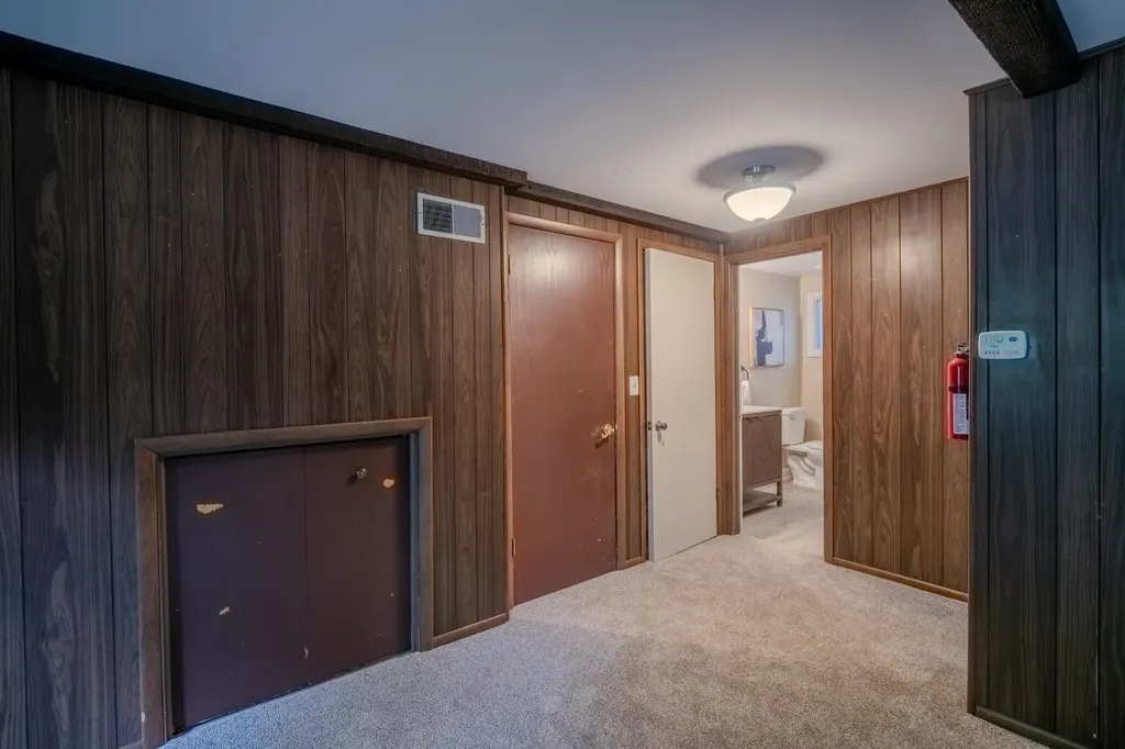 1943 Ivywood Drive Ann Arbor City MI 48103