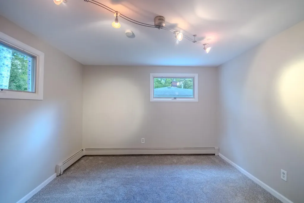 1943 Ivywood Drive Ann Arbor City MI 48103