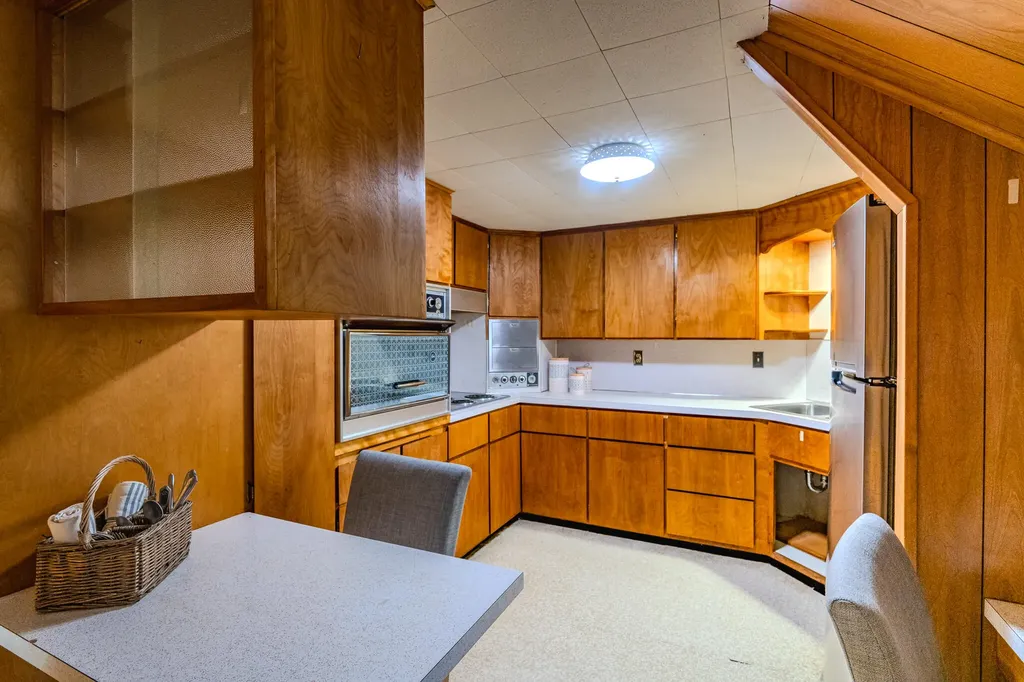 1943 Ivywood Drive Ann Arbor City MI 48103