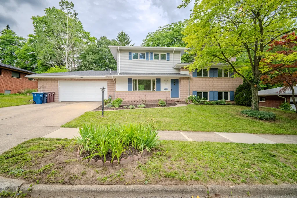 1943 Ivywood Drive Ann Arbor City MI 48103