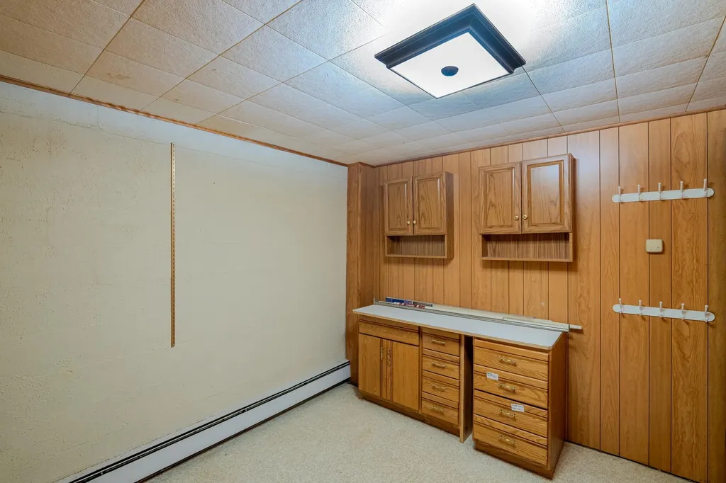 1943 Ivywood Drive Ann Arbor City MI 48103