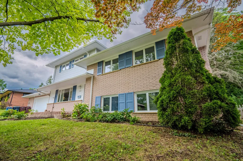 1943 Ivywood Drive Ann Arbor City MI 48103