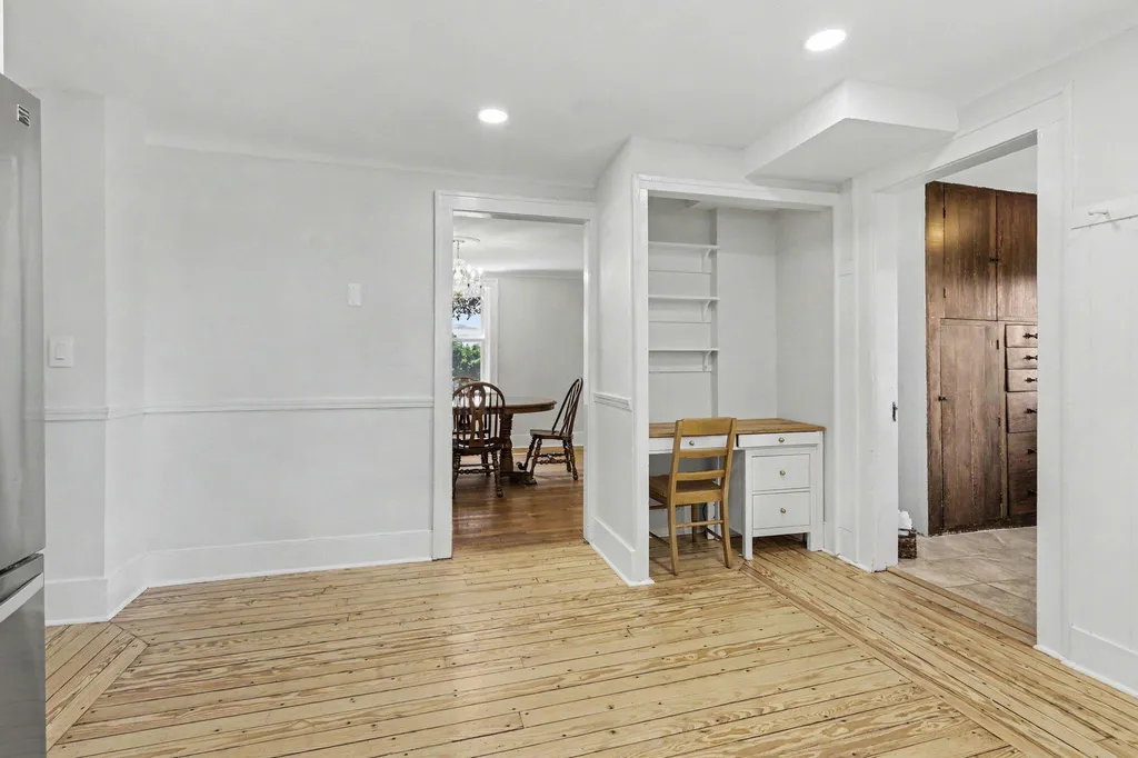 2663 N Harris Road Superior Charter Township MI 48198