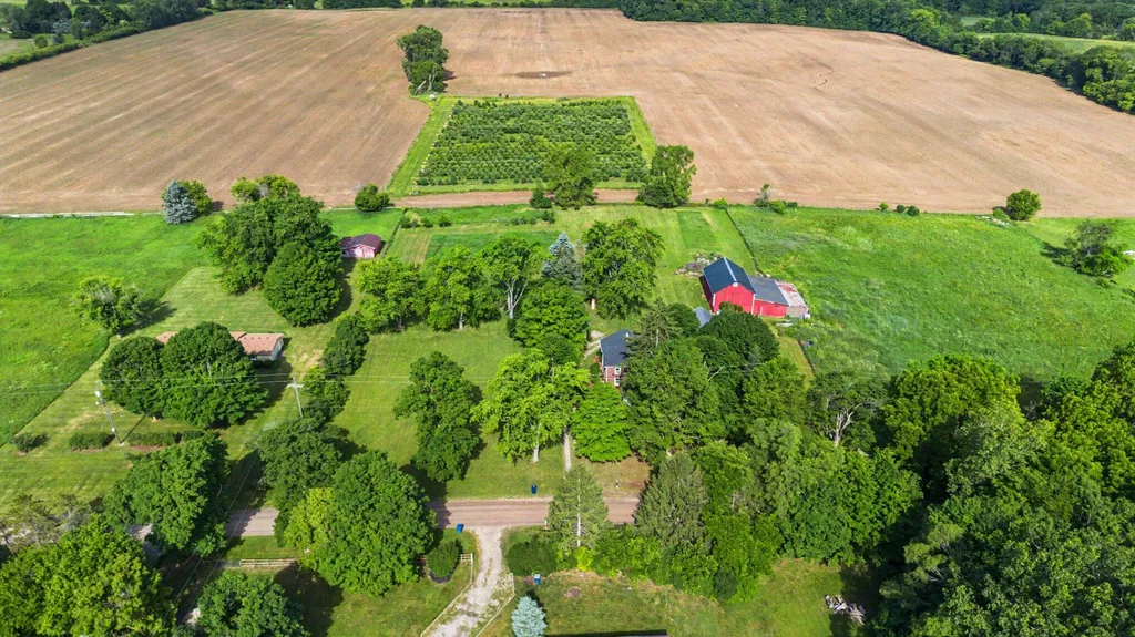 2663 N Harris Road Superior Charter Township MI 48198