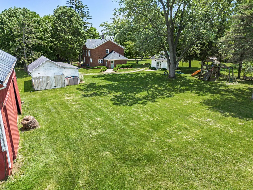 2663 N Harris Road Superior Charter Township MI 48198