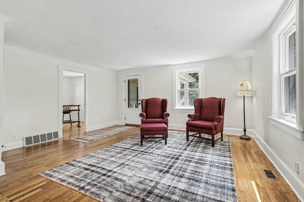 2663 N Harris Road Superior Charter Township MI 48198