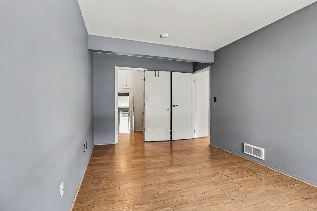 761 Skynob Drive Ann Arbor City MI 48105