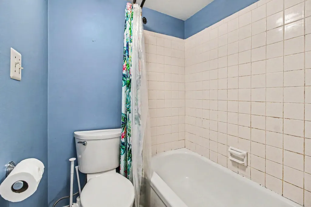 761 Skynob Drive Ann Arbor City MI 48105