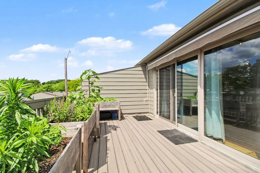 761 Skynob Drive Ann Arbor City MI 48105