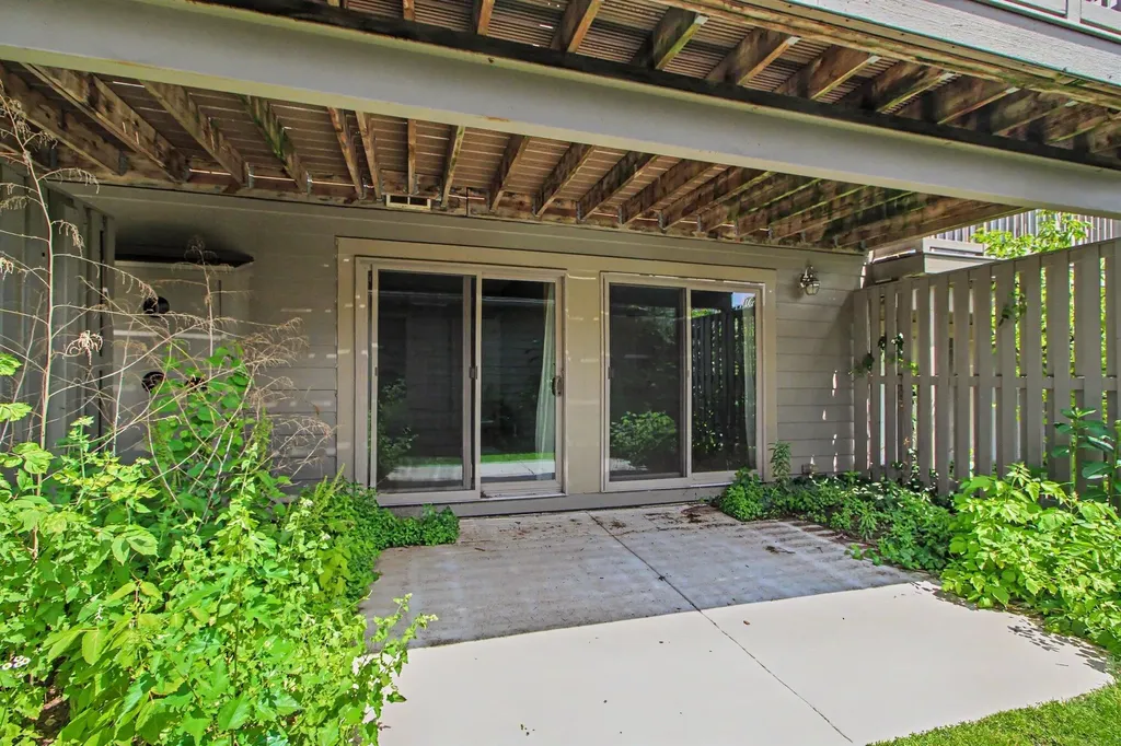 761 Skynob Drive Ann Arbor City MI 48105