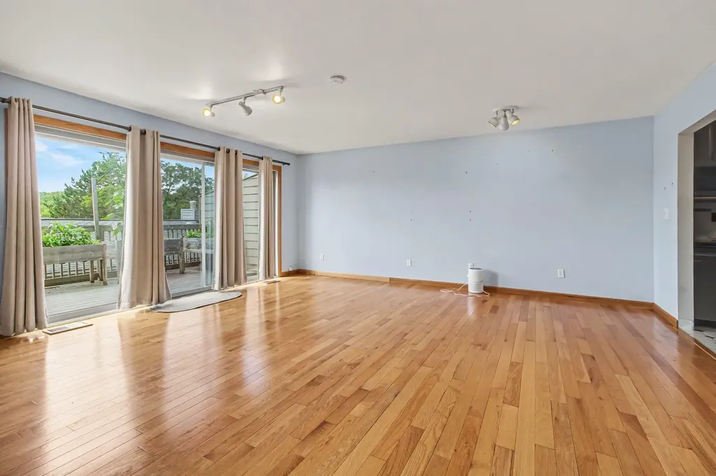 761 Skynob Drive Ann Arbor City MI 48105