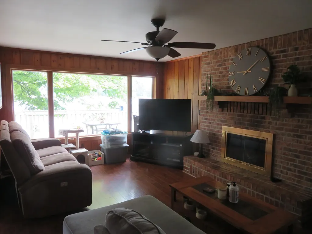 12004 Elmdale Drive Freedom Township MI 48158