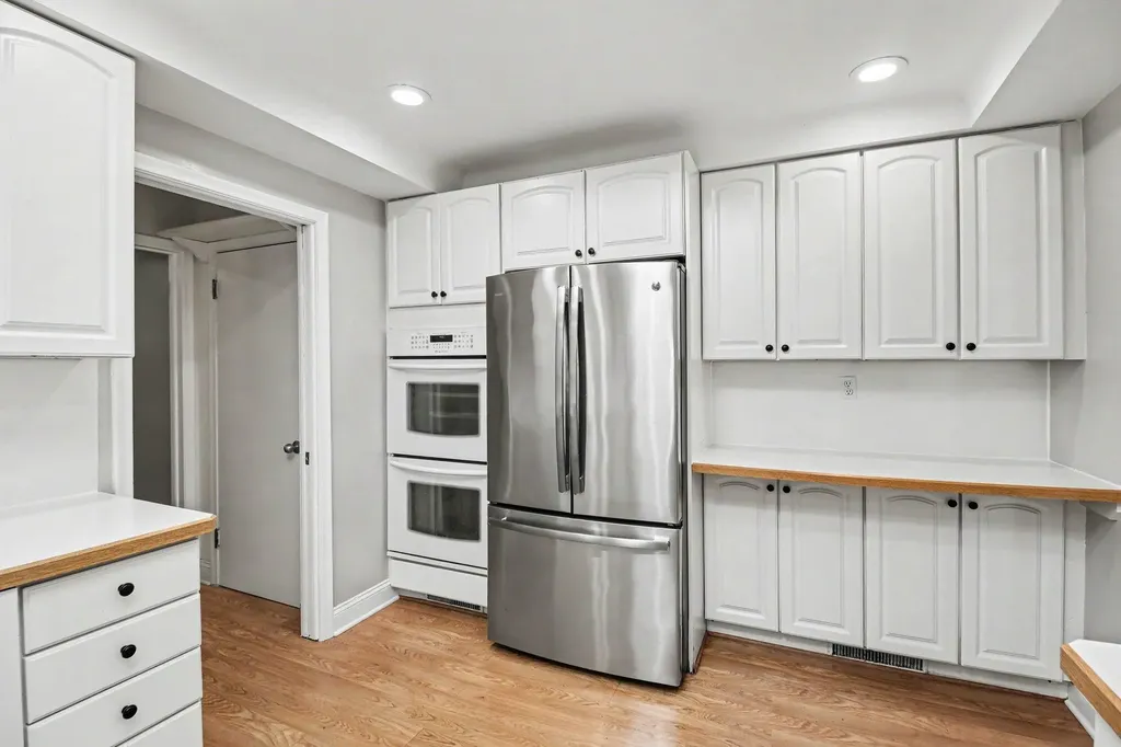 24900 N Cromwell Drive Franklin Village MI 48025