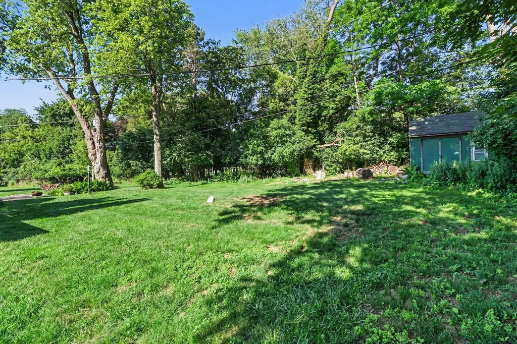 24900 N Cromwell Drive Franklin Village MI 48025