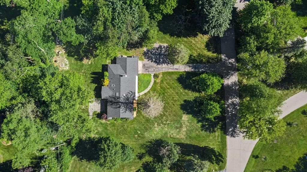 24900 N Cromwell Drive Franklin Village MI 48025