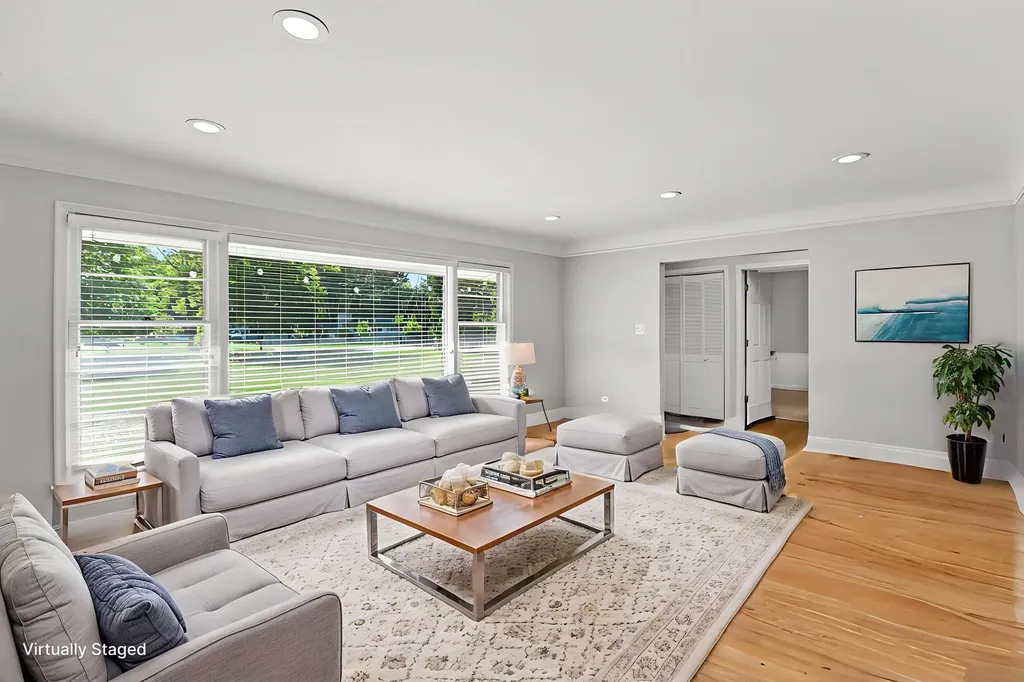 24900 N Cromwell Drive Franklin Village MI 48025