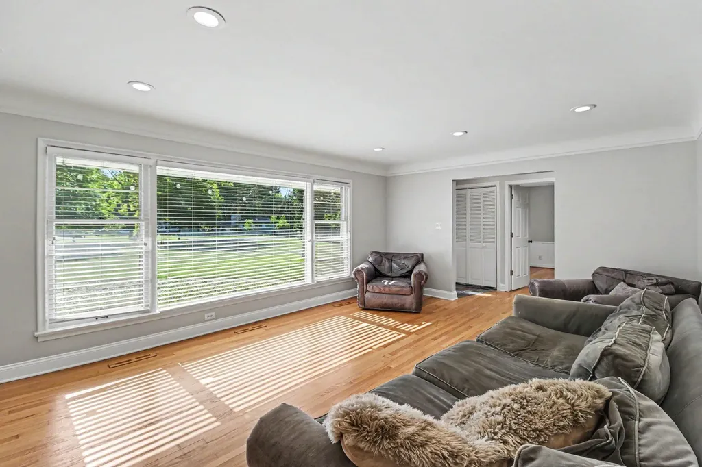 24900 N Cromwell Drive Franklin Village MI 48025