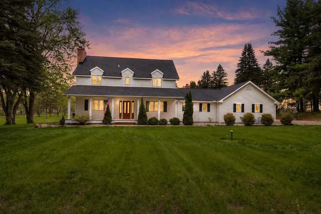 6121 Saline Waterworks Road Lodi Township MI 48176
