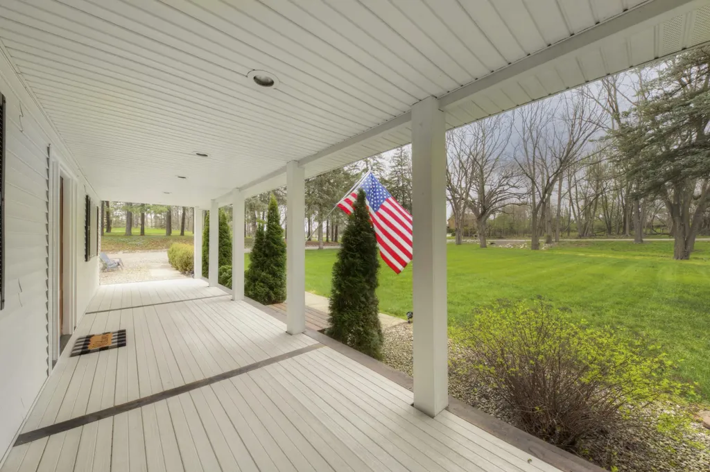 6121 Saline Waterworks Road Lodi Township MI 48176