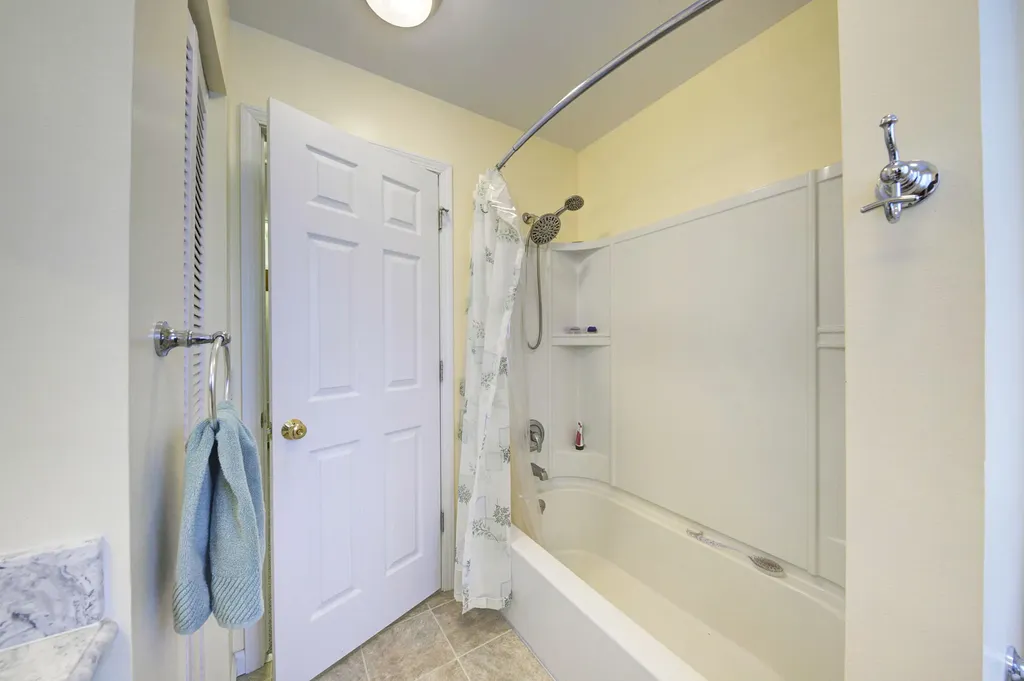 6121 Saline Waterworks Road Lodi Township MI 48176