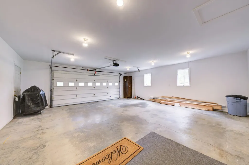 6121 Saline Waterworks Road Lodi Township MI 48176