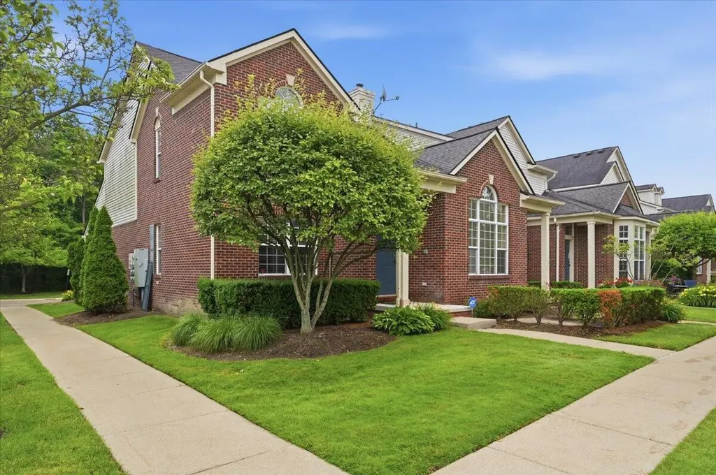18101 Adri Circle Commerce Charter Township MI 48390