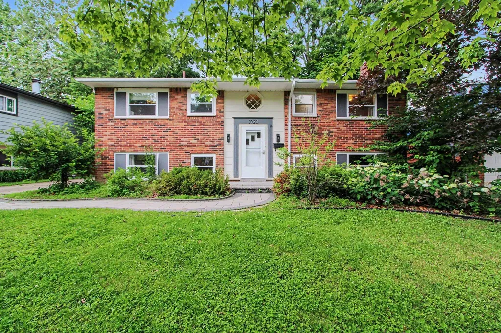 2728 Yost Boulevard Ann Arbor City MI 48104