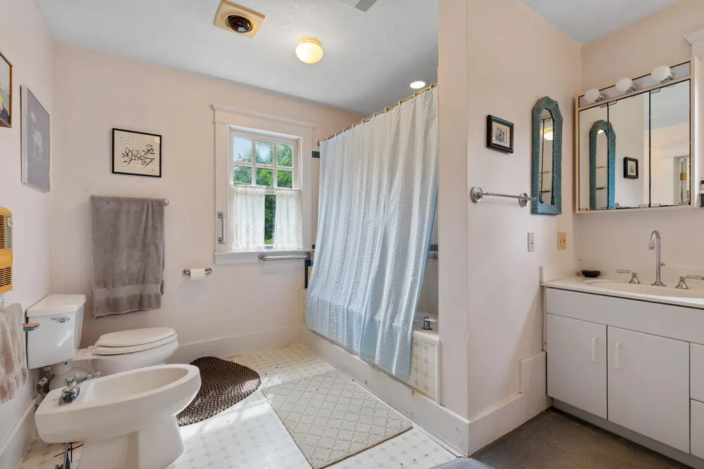3080 Whitmore Lake Road Ann Arbor Charter Township MI 48105