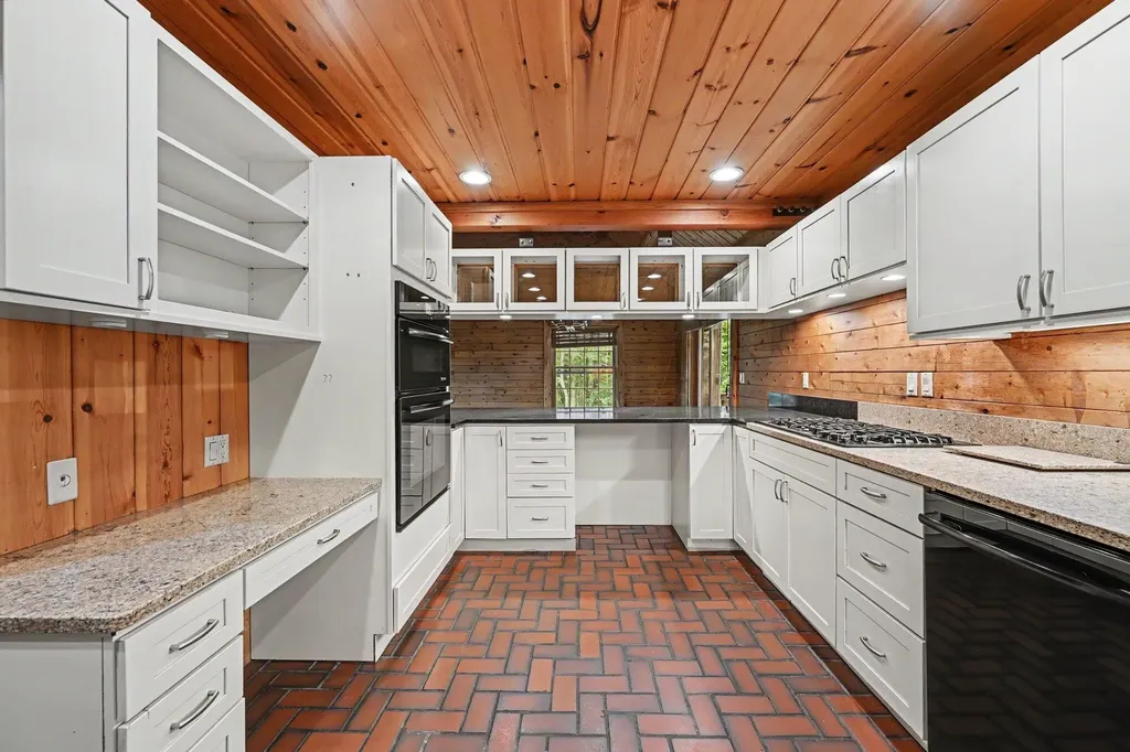 4410 Earhart Road Ann Arbor Charter Township MI 48105