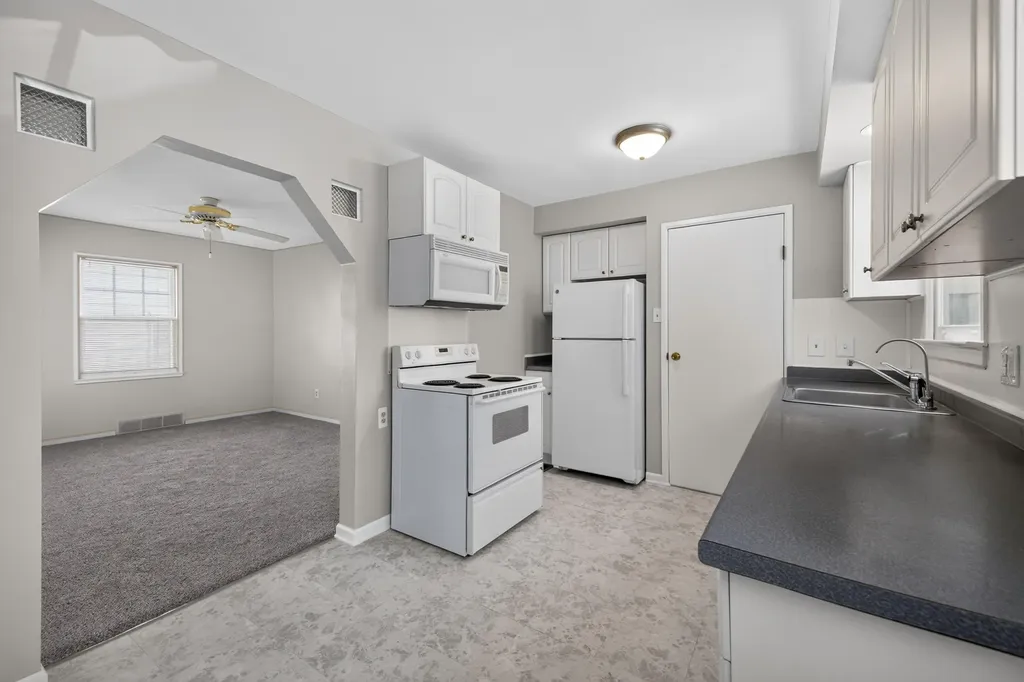 18260 Harman Street Melvindale City MI 48122