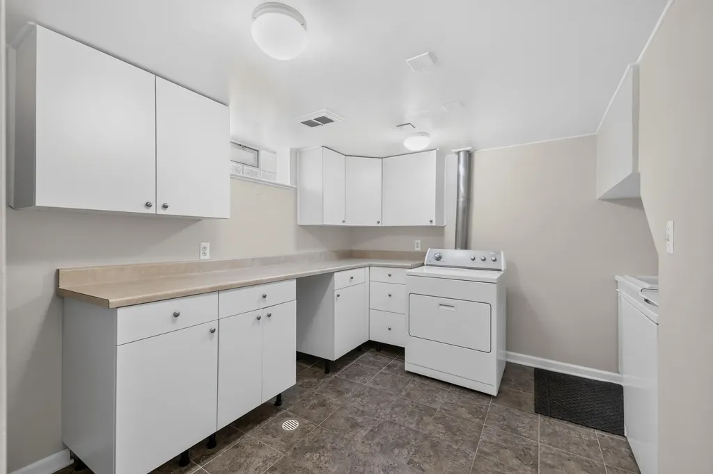 18260 Harman Street Melvindale City MI 48122