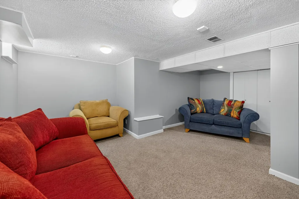 18260 Harman Street Melvindale City MI 48122