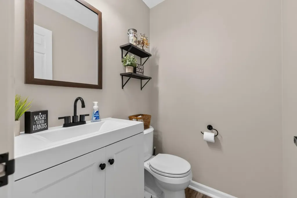 23509 W Creek Drive Unknown City MI 48164