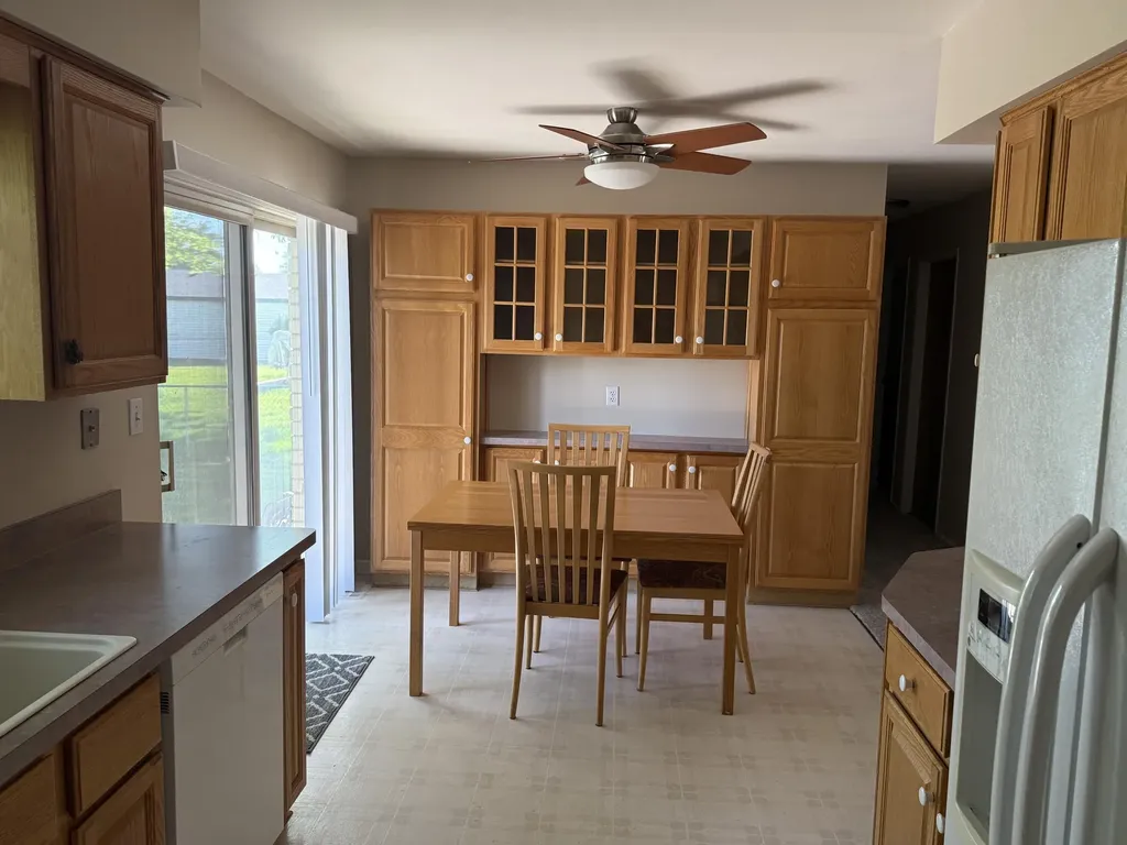 2060 Oakcrest Road Sterling Heights City MI 48310