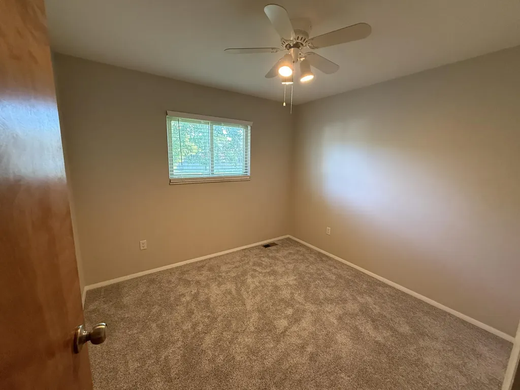 2060 Oakcrest Road Sterling Heights City MI 48310