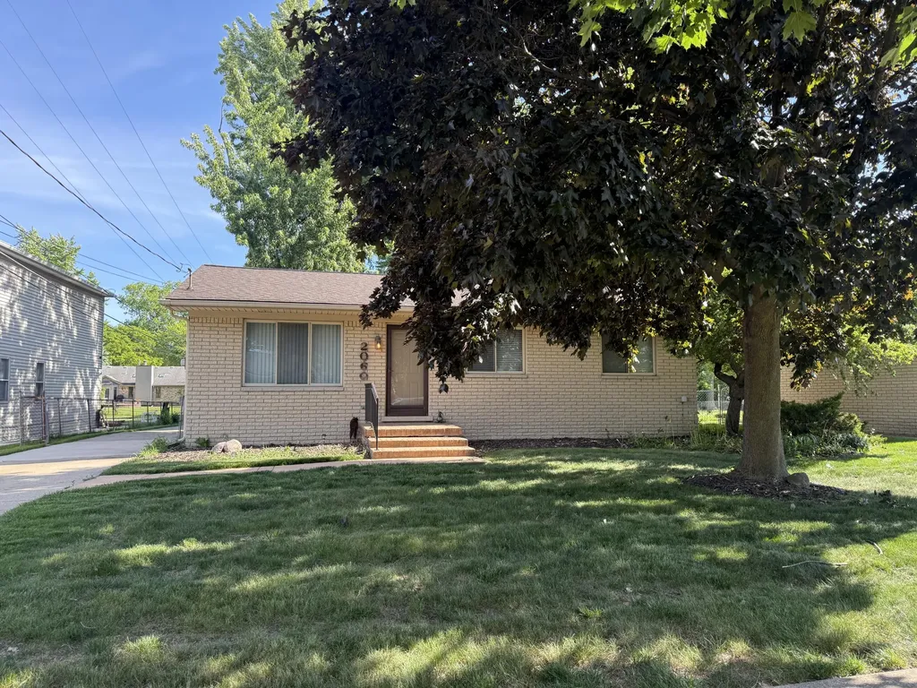 2060 Oakcrest Road Sterling Heights City MI 48310