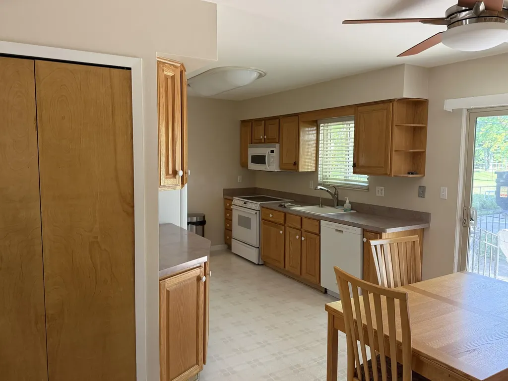 2060 Oakcrest Road Sterling Heights City MI 48310