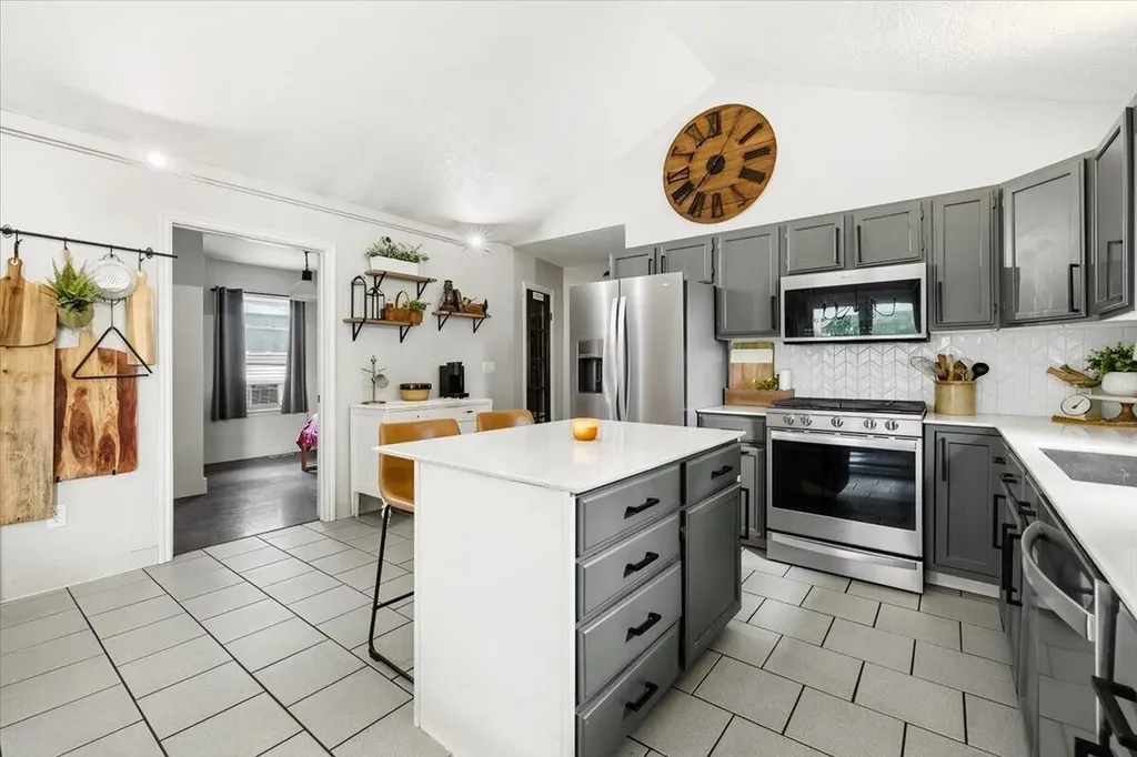 9611 E Newburg Road Vernon Township MI 48429