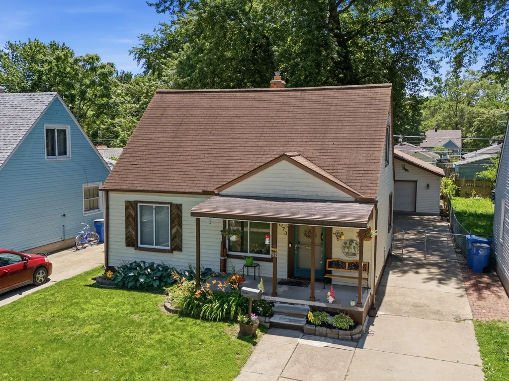 25073 Andover Drive Dearborn Heights City MI 48125
