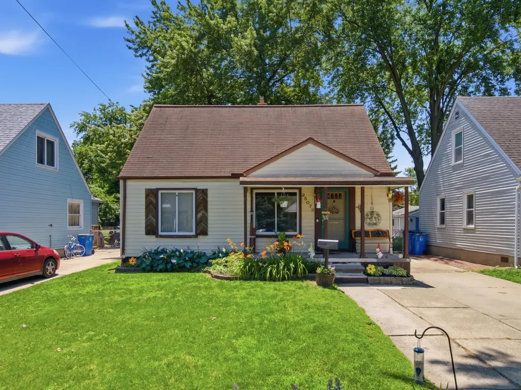 25073 Andover Drive Dearborn Heights City MI 48125