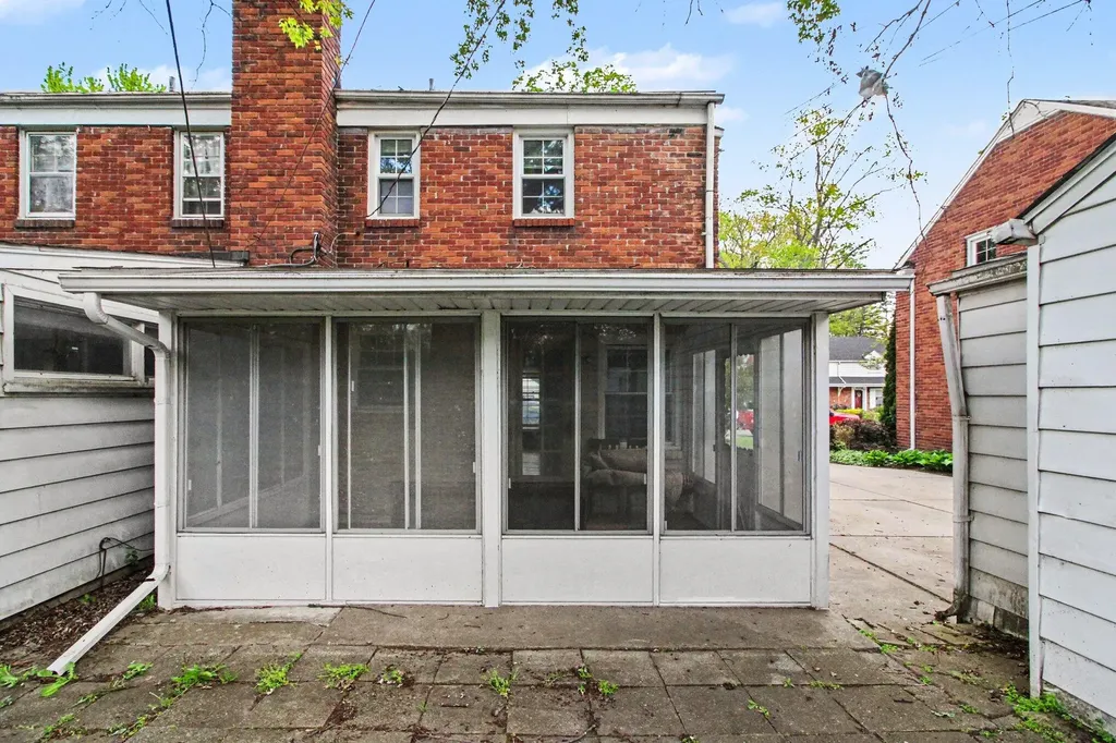 3851 Brewster Street Dearborn City MI 48120