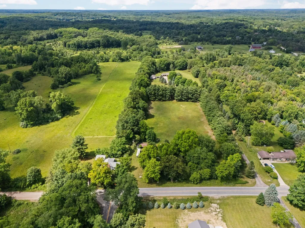 18250 Bush Road Sylvan Township MI 48118