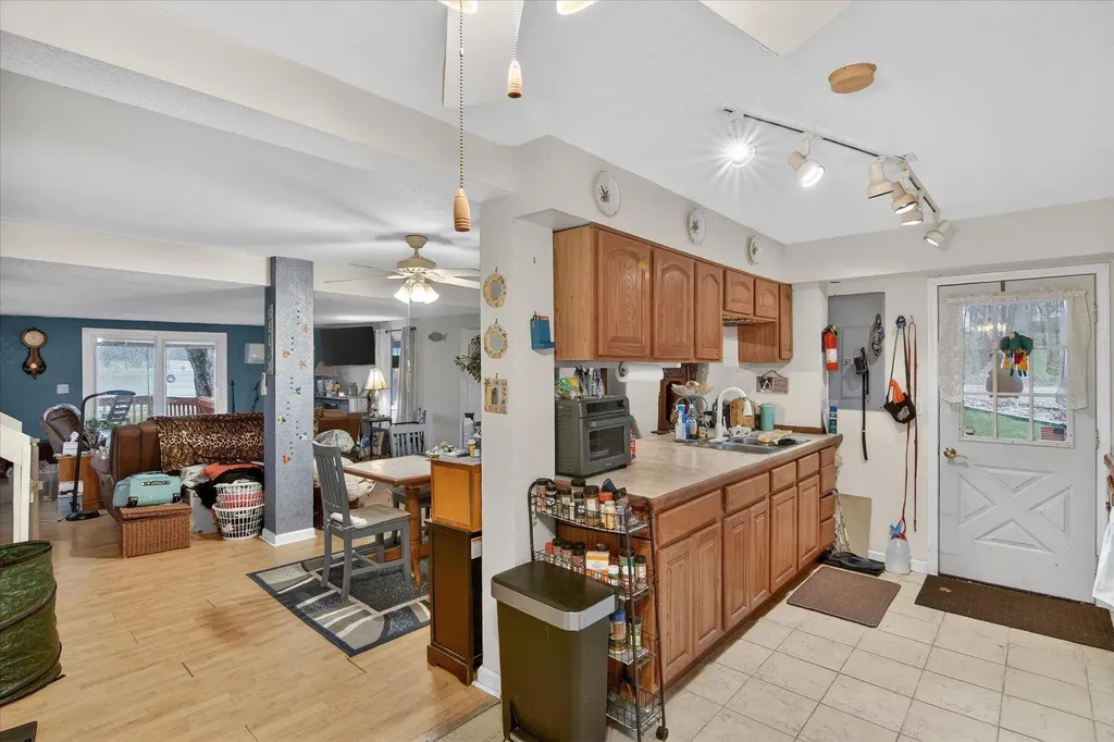 9621 Lakeview Drive Somerset Township MI 49249