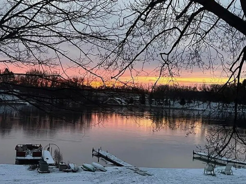 9621 Lakeview Drive Somerset Township MI 49249