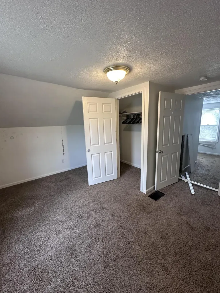 1002 E Oliver Street Owosso City MI 48867