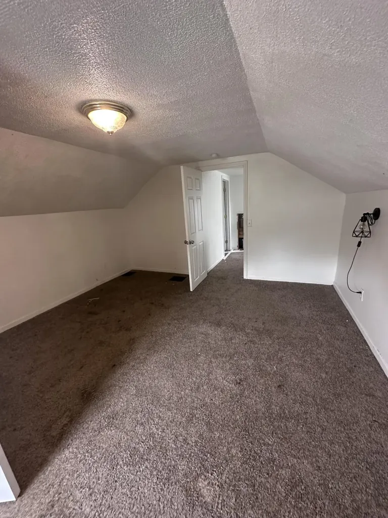 1002 E Oliver Street Owosso City MI 48867