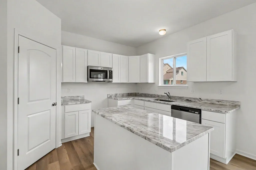 43640 S Timberview Drive Van Buren Charter Township MI 48111