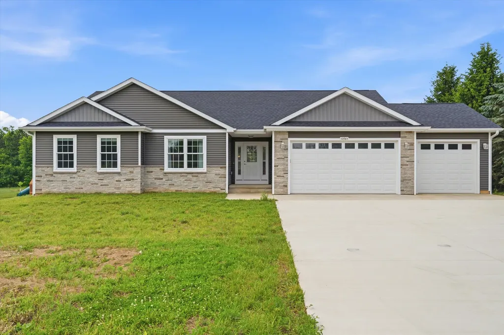 10985 Phal Road Grass Lake Charter Township MI 49240